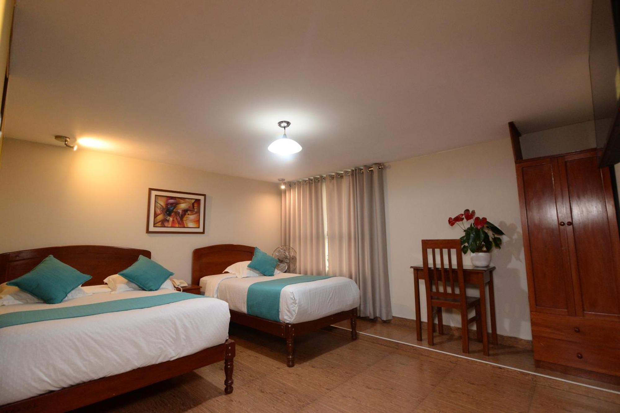 Hotel Palmas Reales Trujillo Exterior foto